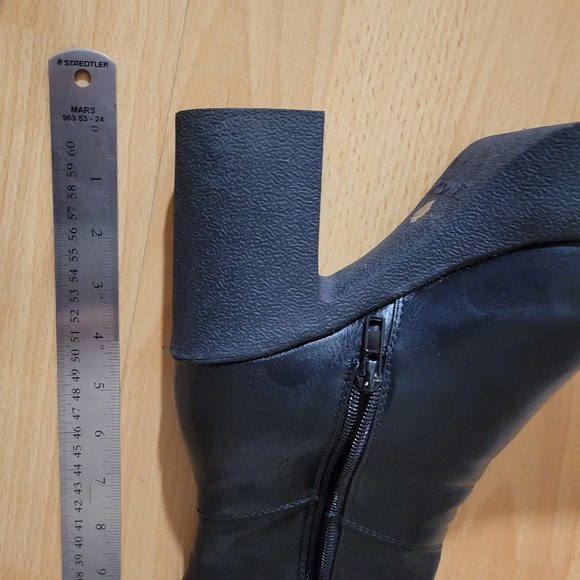 SOLD Lamoda Slick Nicks - Picture 10 of 10